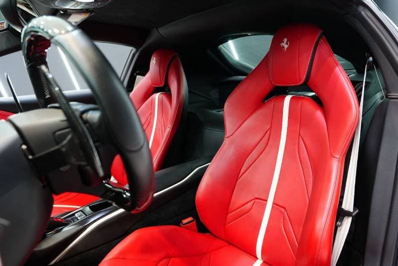 2019 Ferrari 812 SUPERFAST thumbnail 6