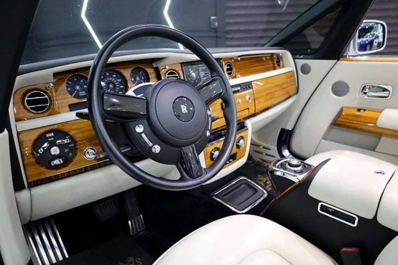 2013 Rolls Royce Phantom Drophead thumbnail 6