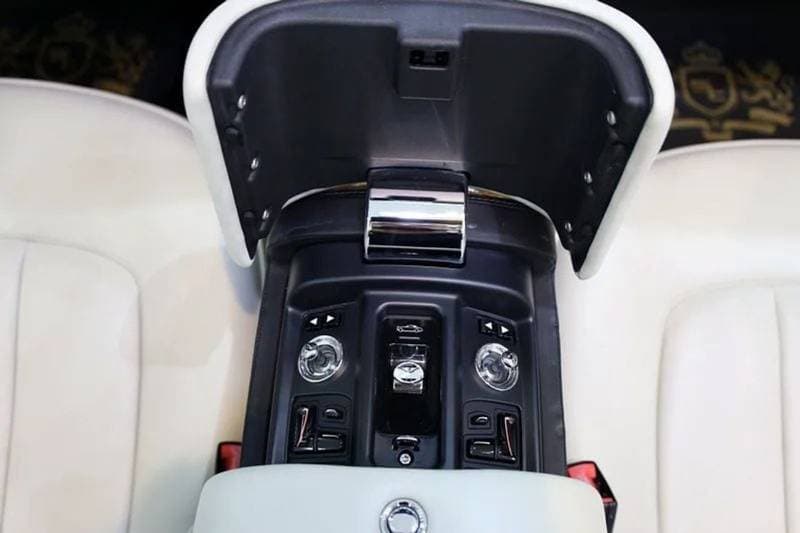 2013 Rolls Royce Phantom Drophead thumbnail 5