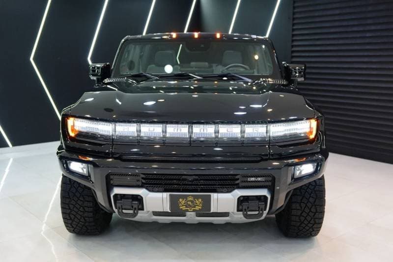 2024 GMC Hummer EV thumbnail 2