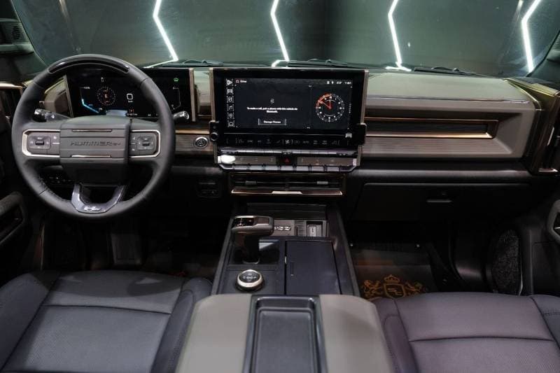 2024 GMC Hummer EV thumbnail 8