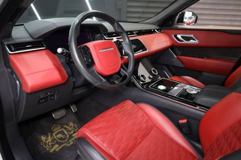 2020 Land Rover Range Rover Velar SV Autobiography thumbnail 3