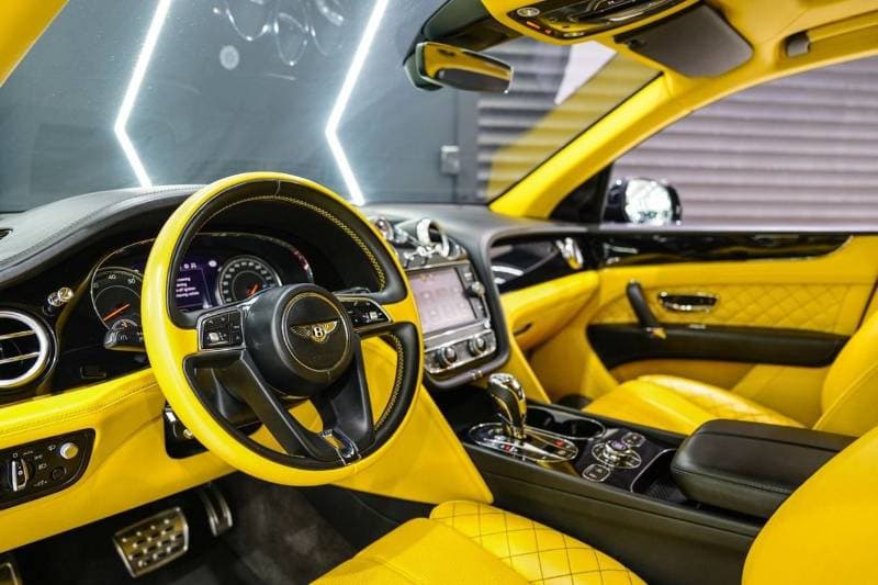 2019 Bentley Bentayga MULLINER thumbnail 5