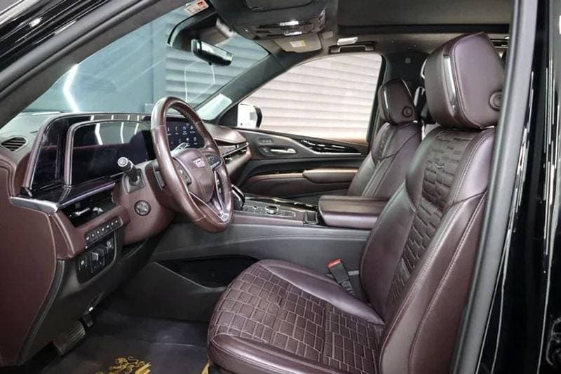 2021 Cadillac Escalade Sport Platinum thumbnail 6