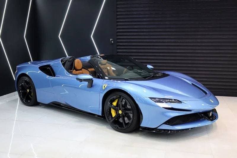 2022 Ferrari SF90 Spider thumbnail 4