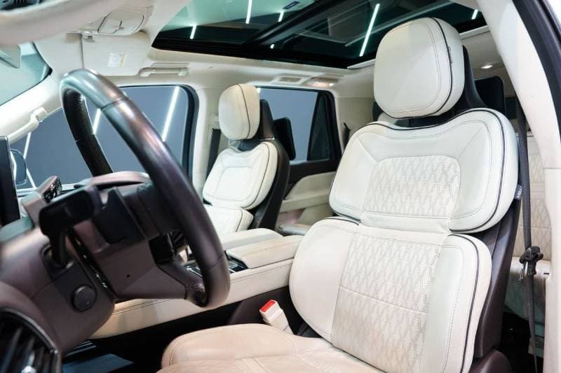 2023 Lincoln Navigator Presidenial thumbnail 6