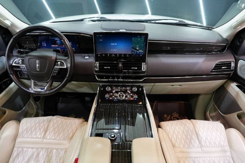 2023 Lincoln Navigator Presidenial thumbnail 7