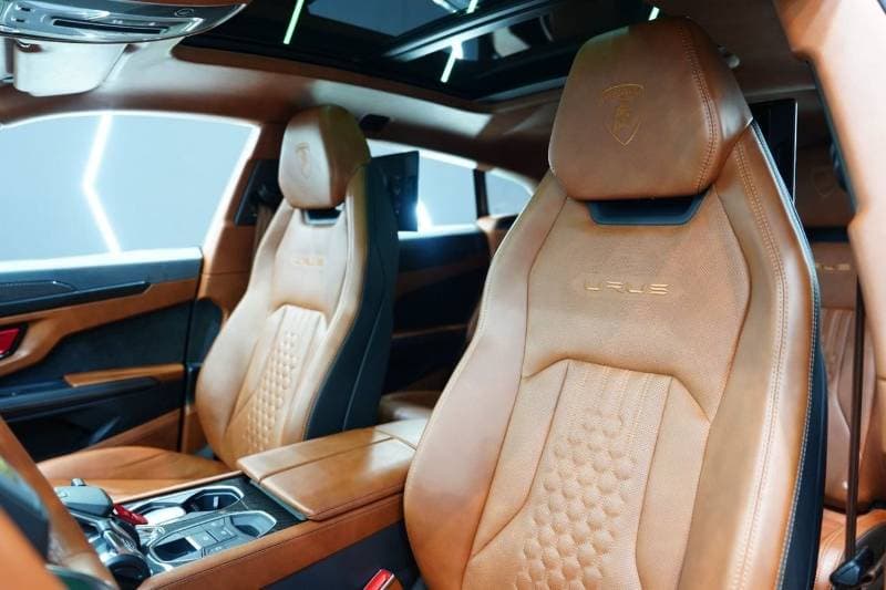 2023 Lamborghini Urus S thumbnail 5