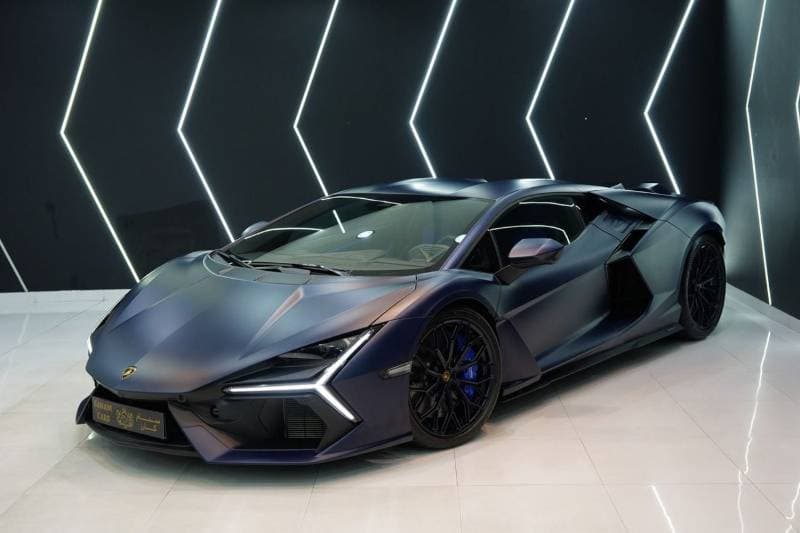 2024 Lamborghini Revuelto Standard