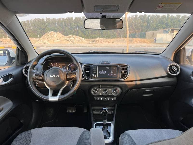2022 Kia Pegas GL thumbnail 4