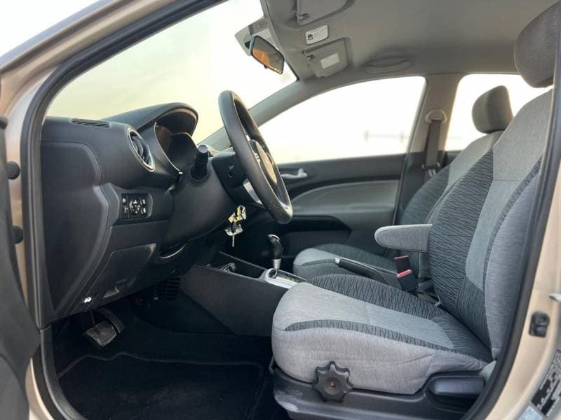 2023 Kia Pegas EX thumbnail 8