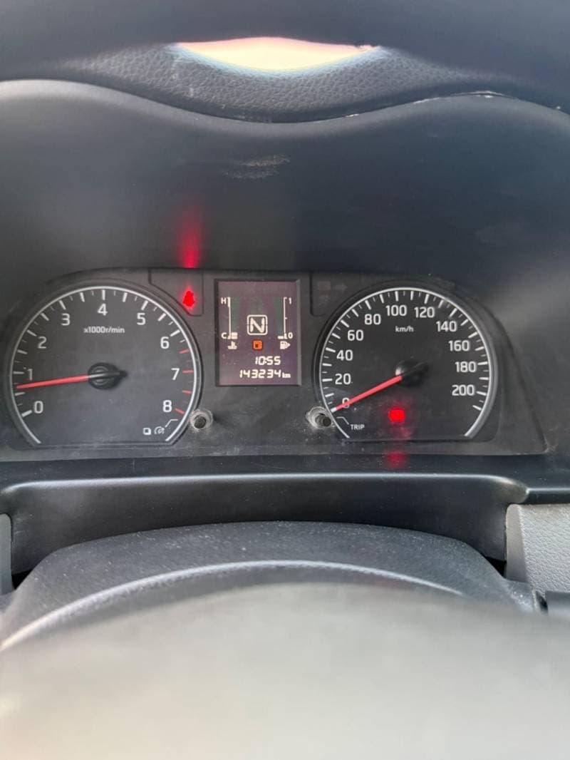 2021 Nissan Urvan STANDARD thumbnail 6