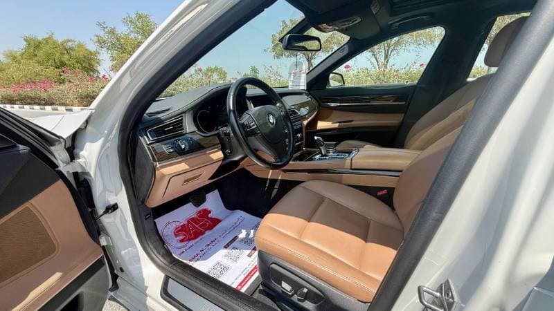 2016 BMW 740Li LUXURY thumbnail 6