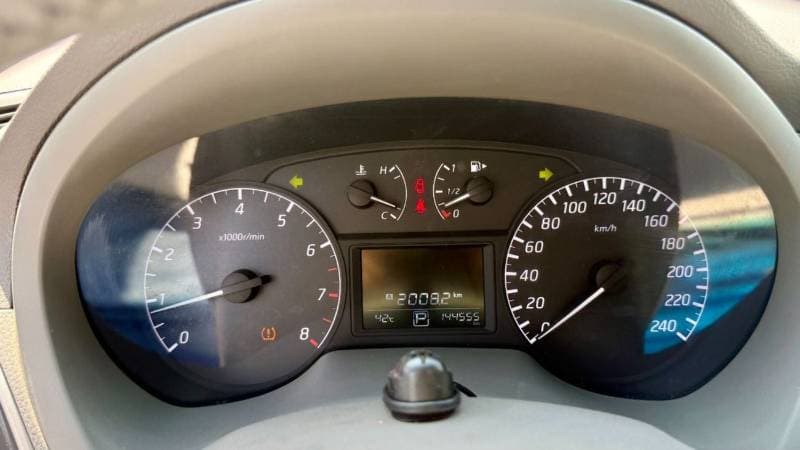 2020 Nissan Sentra SV thumbnail 7