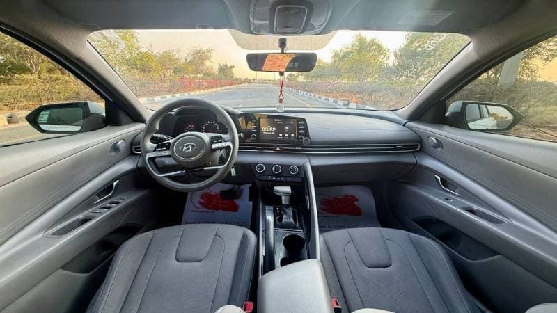 2023 Hyundai Elantra SMART thumbnail 7