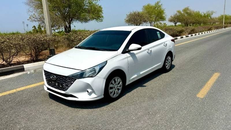 2022 Hyundai Accent GL thumbnail 3
