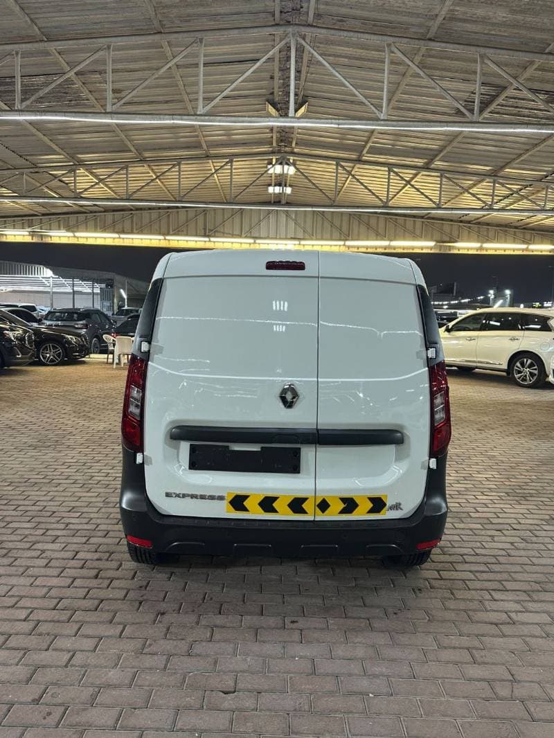 2024 Renault Express DCI thumbnail 5