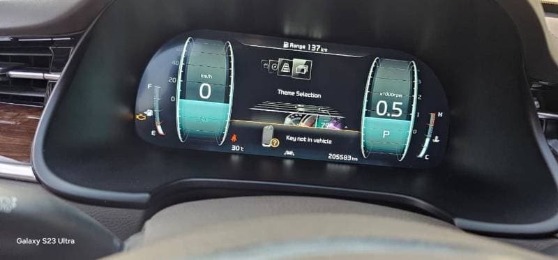 2019 Kia K900 EX thumbnail 7