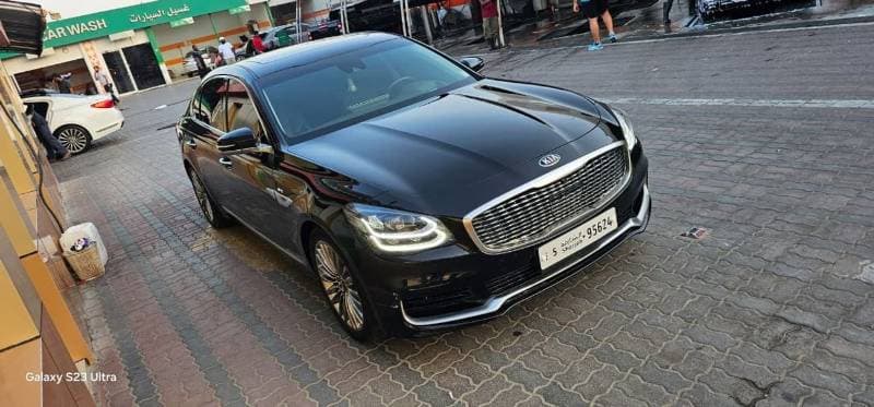 2019 Kia K900 EX thumbnail 3