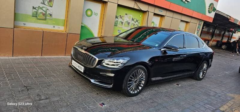 2019 Kia K900 EX thumbnail 2