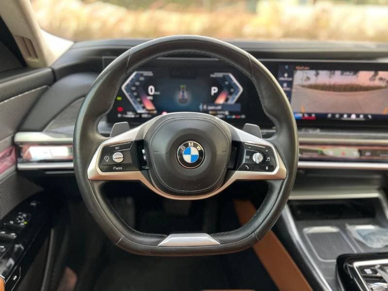 2025 BMW 735i MASTERCLASS PURE EXCELLENCE thumbnail 7