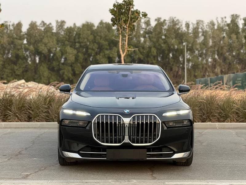 2025 BMW 735i MASTERCLASS PURE EXCELLENCE thumbnail 2