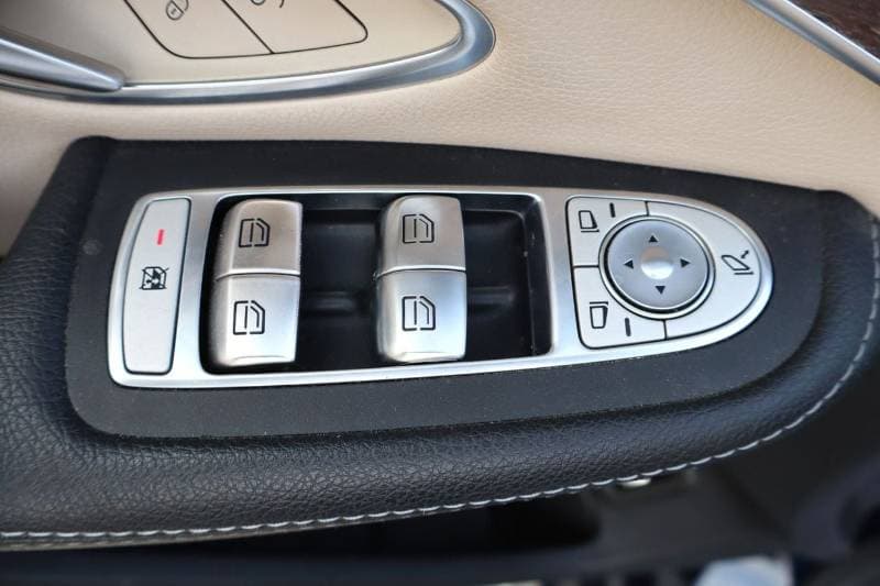 2020 Mercedes Benz C300 STANDARD thumbnail 5