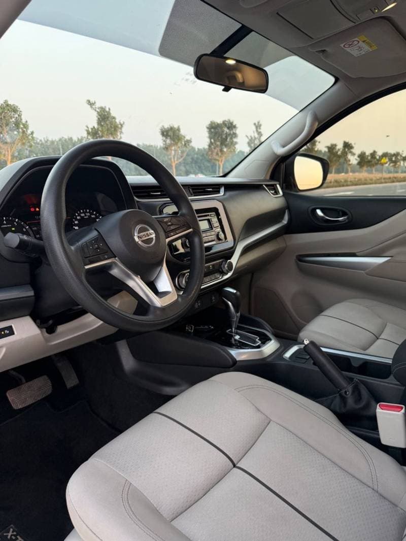 2023 Nissan X Terra SE thumbnail 4