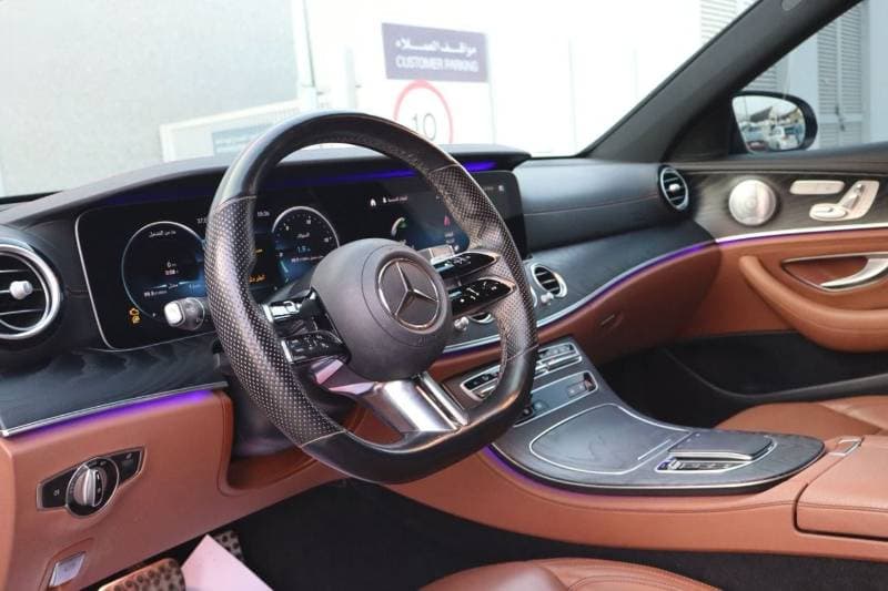 2021 Mercedes Benz E300 AMG thumbnail 6