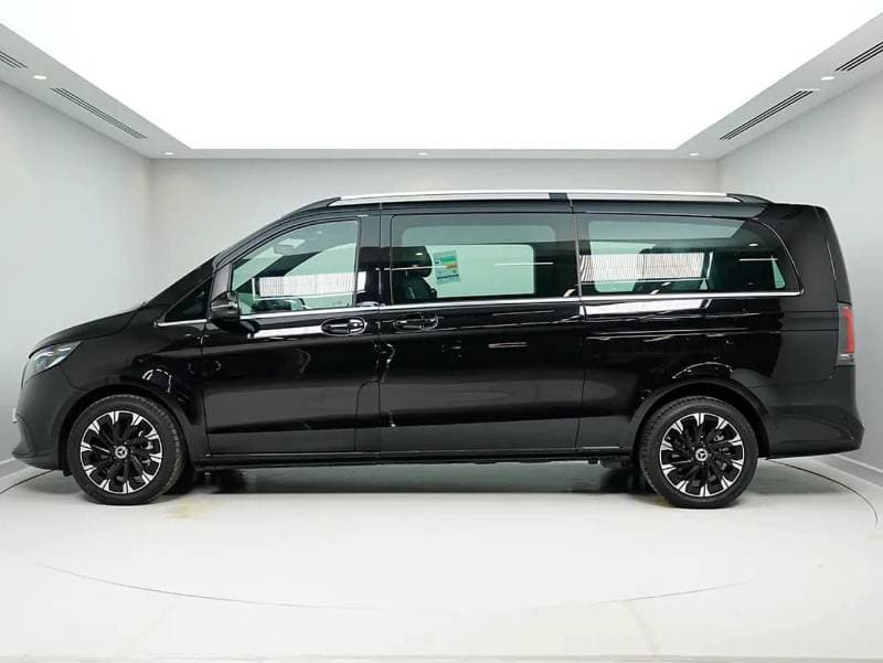 2026 Mercedes Benz V300 AVANTGARDE thumbnail 3