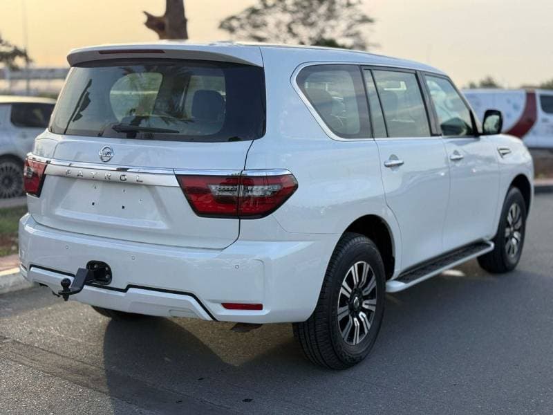 2020 Nissan Patrol SE T2 thumbnail 6