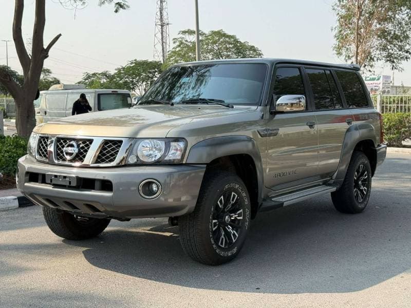 2024 Nissan Patrol SUPER SAFARI thumbnail 3