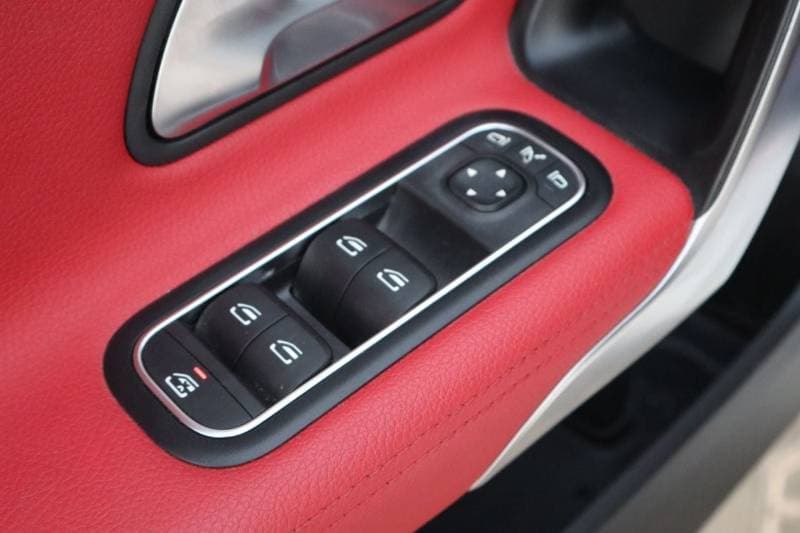 2021 Mercedes Benz CLA250 PREMIUM thumbnail 4