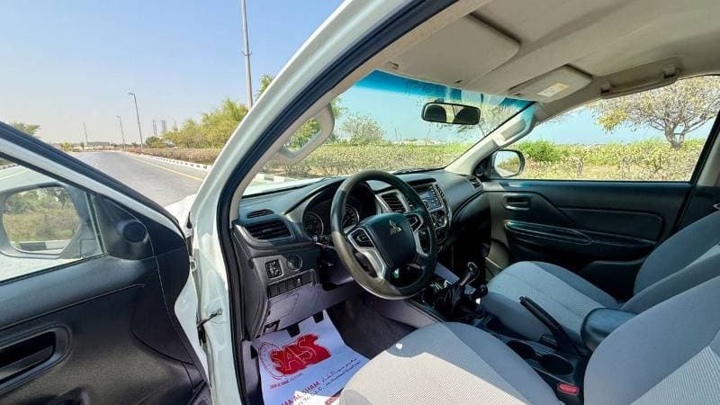 2022 Mitsubishi L200 GLX TOP thumbnail 6