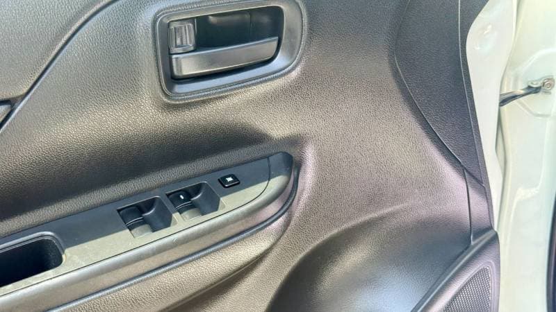 2022 Mitsubishi L200 GLX TOP thumbnail 5