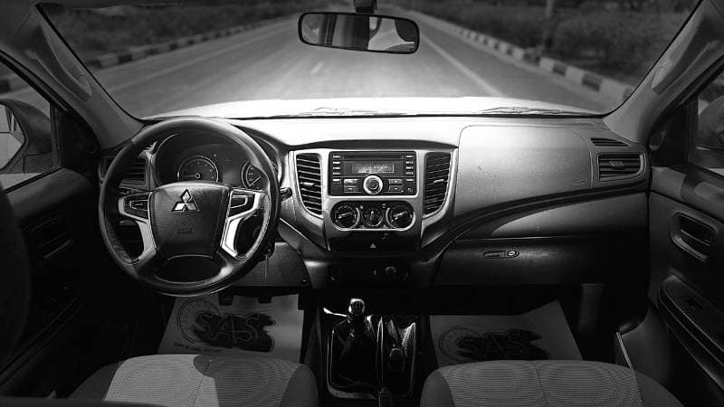 2022 Mitsubishi L200 GLX TOP thumbnail 8