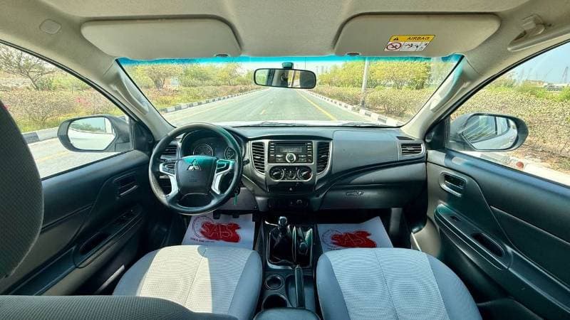 2022 Mitsubishi L200 GLX TOP thumbnail 7