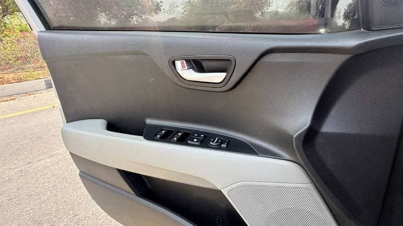 2021 Kia Rio LX thumbnail 4