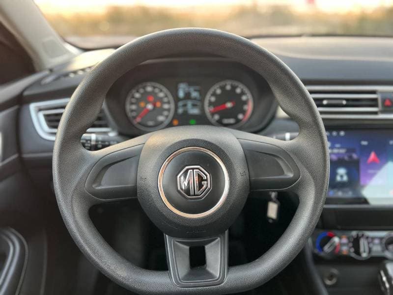 2023 MG 5 STANDARD thumbnail 6