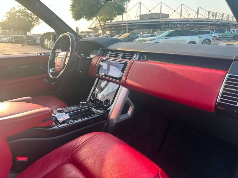 2018 Land Rover Range Rover VOGUE SE thumbnail 8