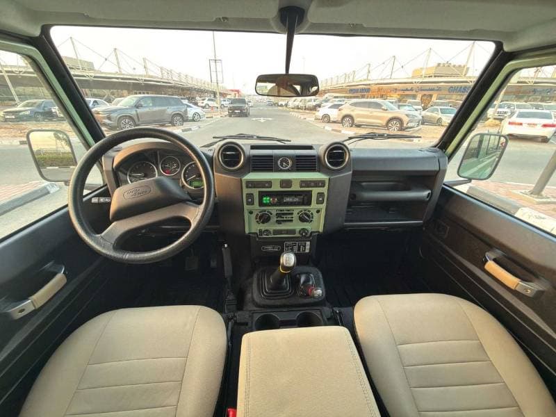 2016 Land Rover Defender 90 HERITAGE thumbnail 6