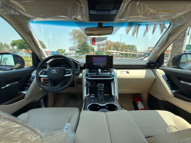 2026 Toyota Land Cruiser GXR thumbnail 7