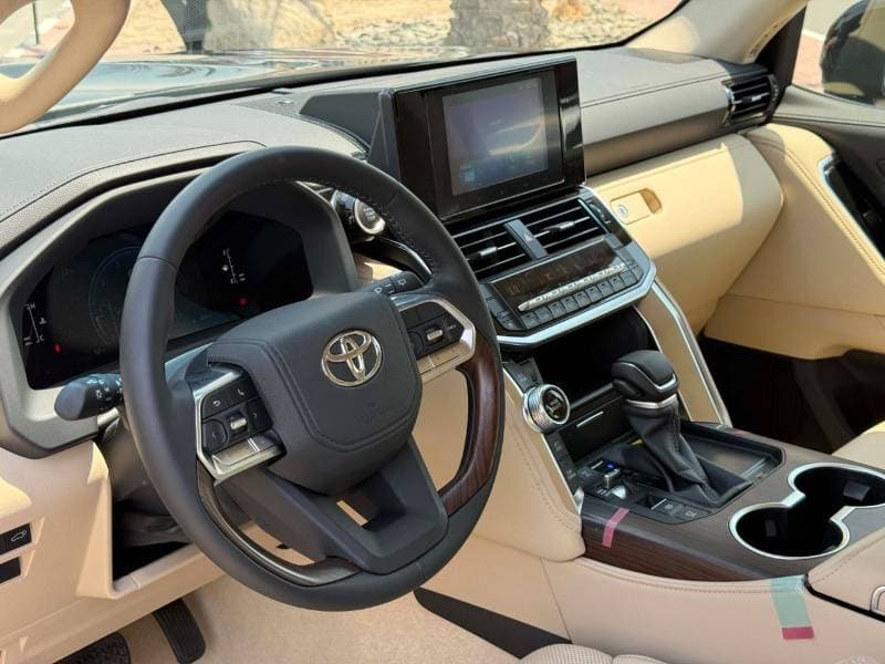 2026 Toyota Land Cruiser GXR thumbnail 5