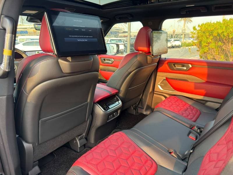 2026 Nissan Patrol LE PLATINUM CITY thumbnail 7
