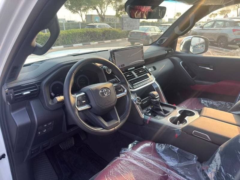 2026 Toyota Land Cruiser VXR thumbnail 5