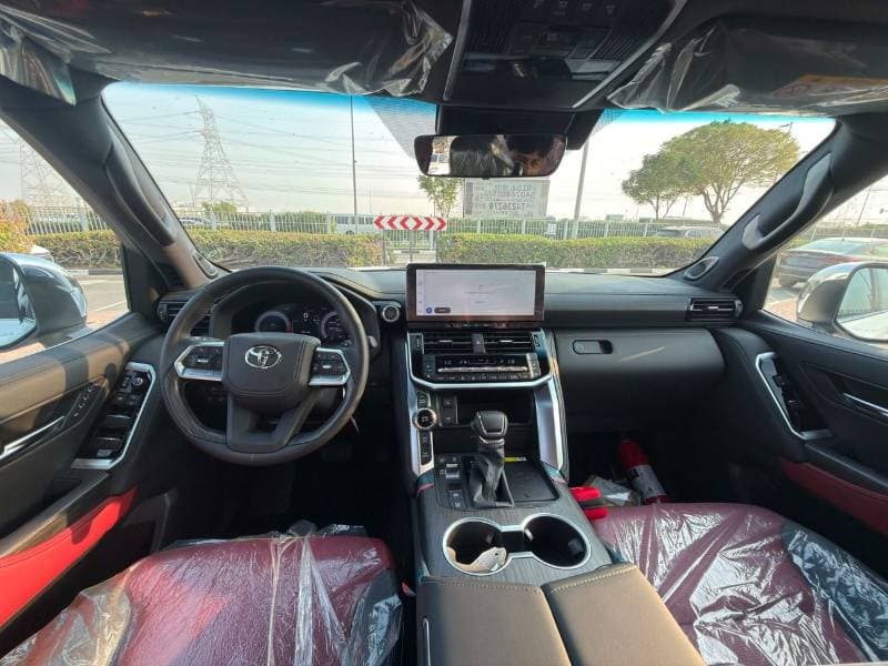 2026 Toyota Land Cruiser VXR thumbnail 8