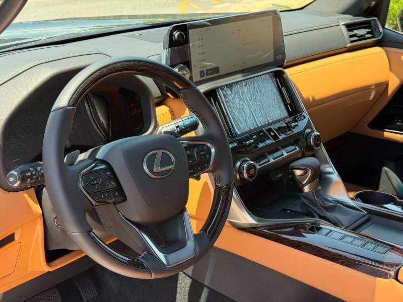 2026 Lexus LX600 SIGNATURE thumbnail 8