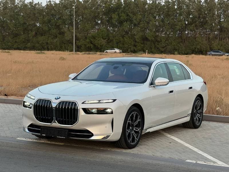2026 BMW 735i EXCELLENCE thumbnail 4