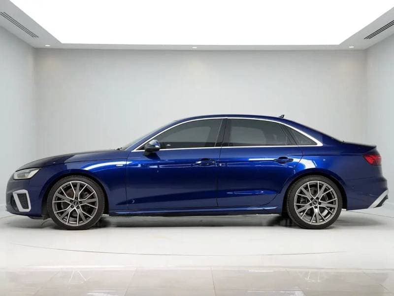 2022 Audi A4 40 TFSI S LINE thumbnail 3