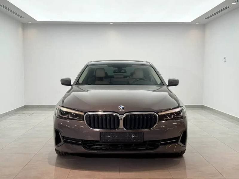 2021 BMW 520i JOY EDITION